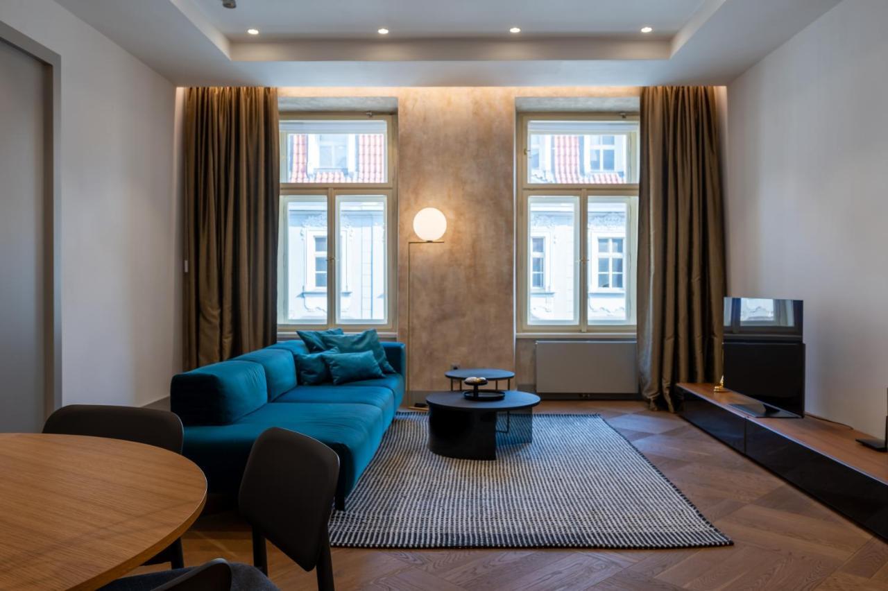 プラハLuxury Old Town Apt, Parkingアパートメント エクステリア 写真