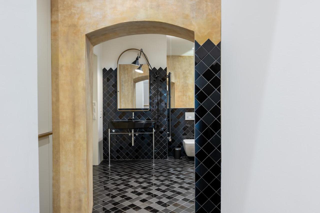 プラハLuxury Old Town Apt, Parkingアパートメント エクステリア 写真
